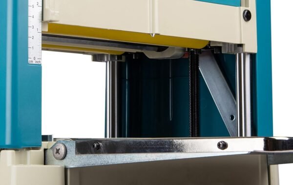 Makita 2012NB Portable Planer review Revealing powerful quiet woodworking performance