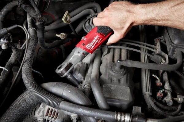 Milwaukee M12 Fuel 1/2 Inch Cordless Ratchet Wrench Review and Performance Analysis